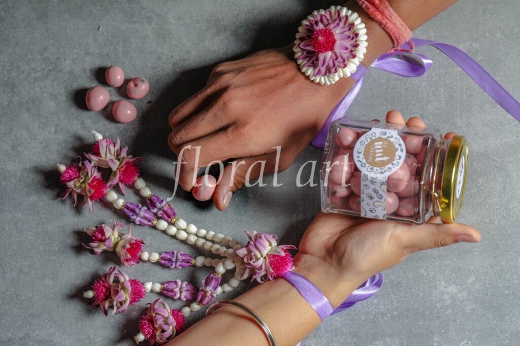 FRESH RAKHI 17 Large
