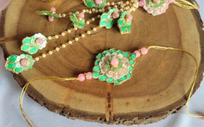 Celebrate Raksha Bandhan with Floral Art: Exquisite Rakhi Hampers and Floral Rakhis