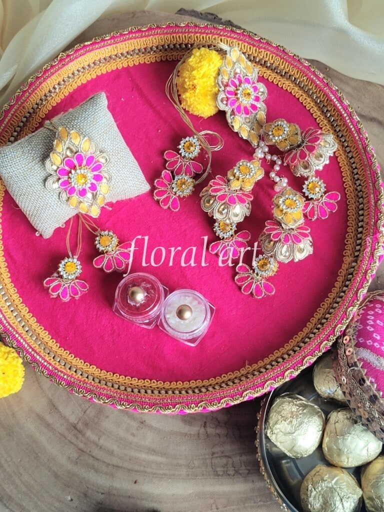 rakhi 11 Large