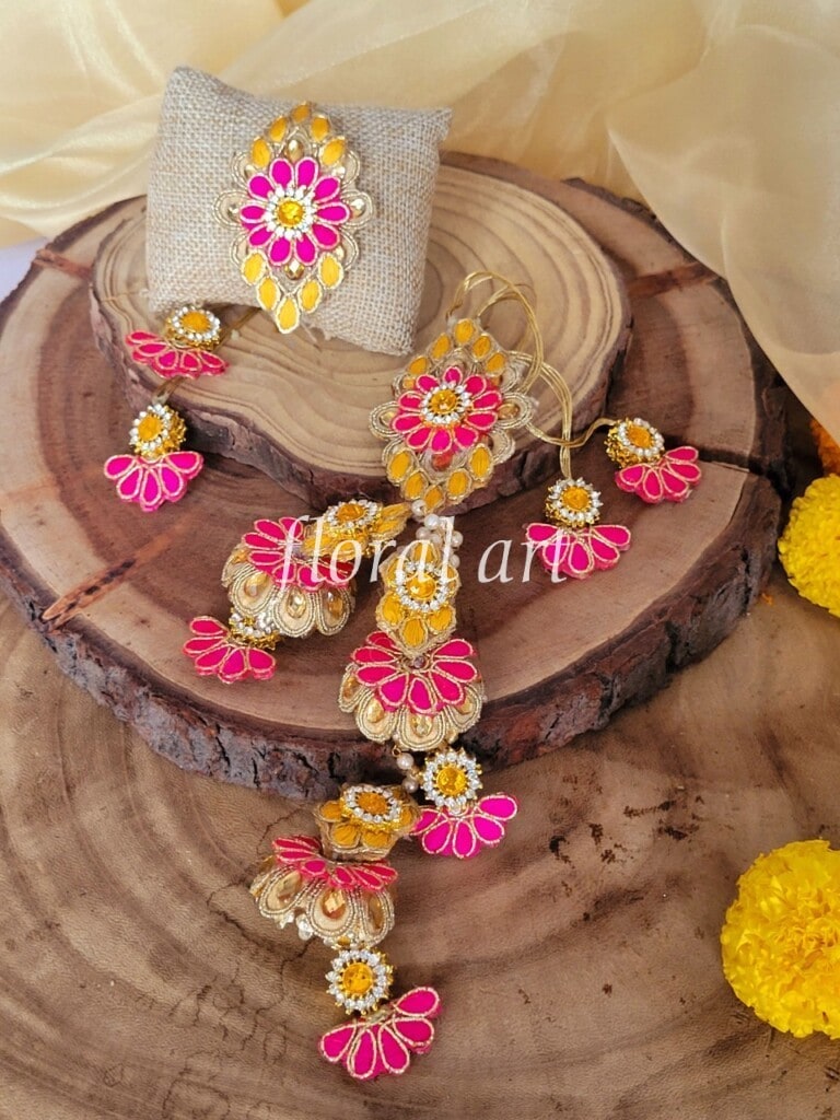 rakhi 11a Large