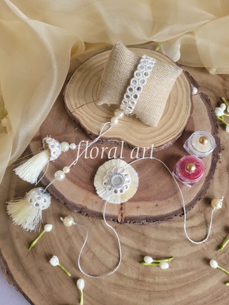 rakhi 15 Large