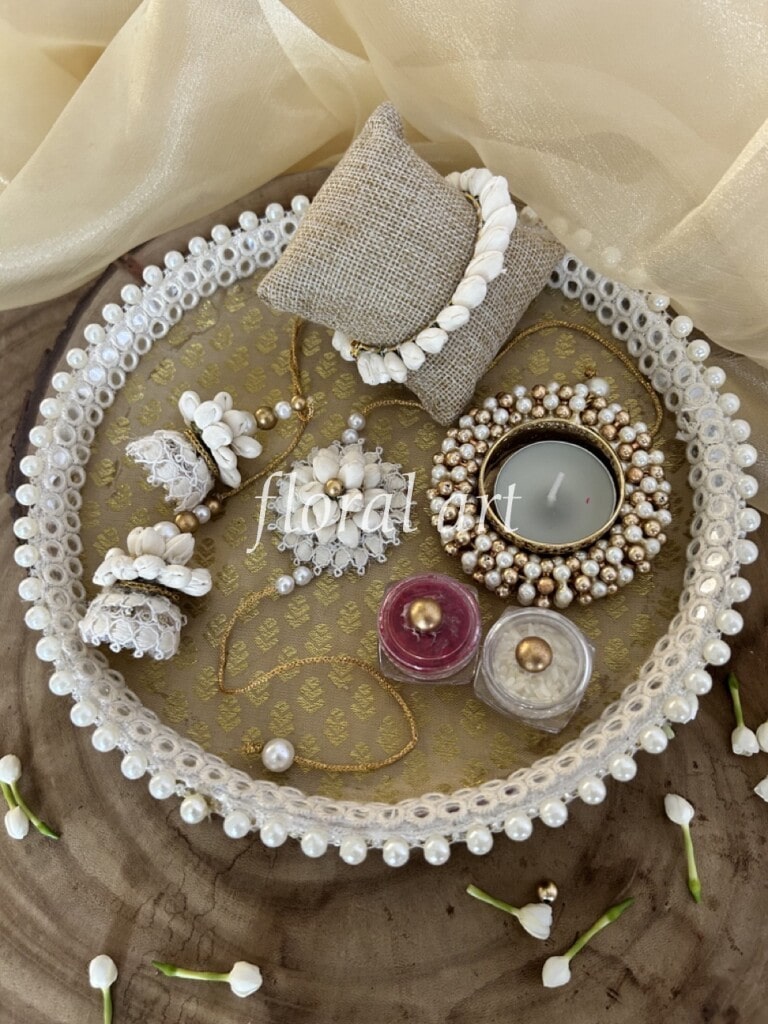 rakhi 16 Large