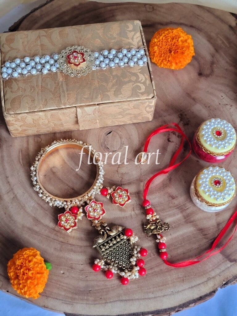 rakhi 24a Large
