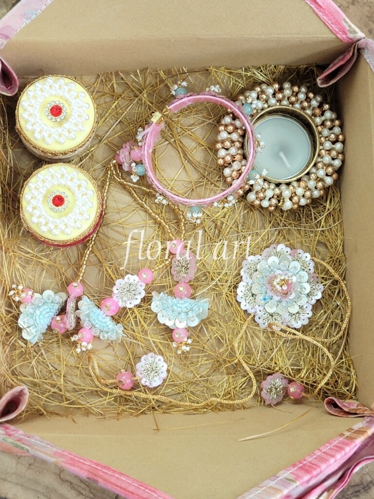 rakhi 5c Large