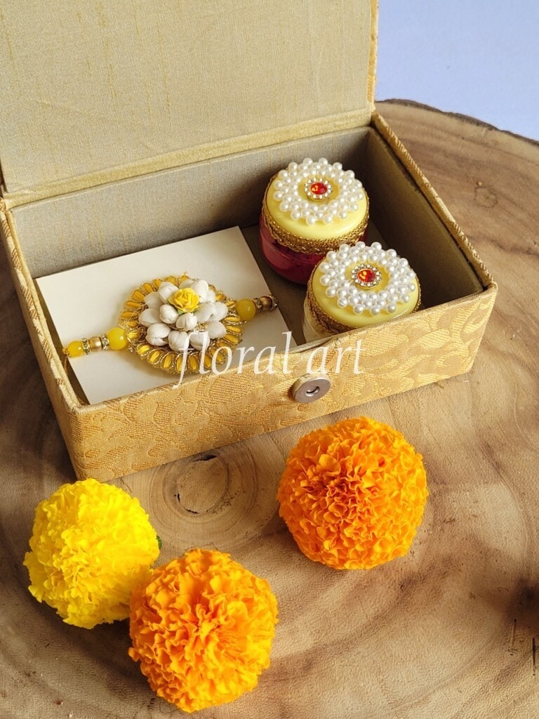 rakhi 9a Large